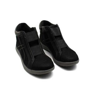 Women S Clarks Adella Bend Booties